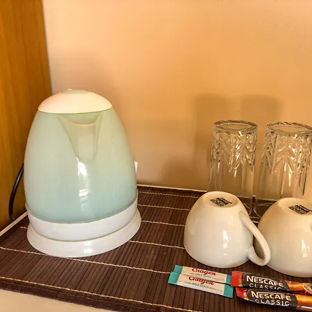 Views בית הארחה